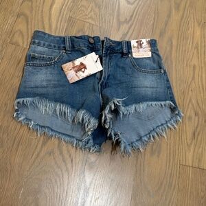Sincerely Jules - Hi Rise jean shorts - size 3/26